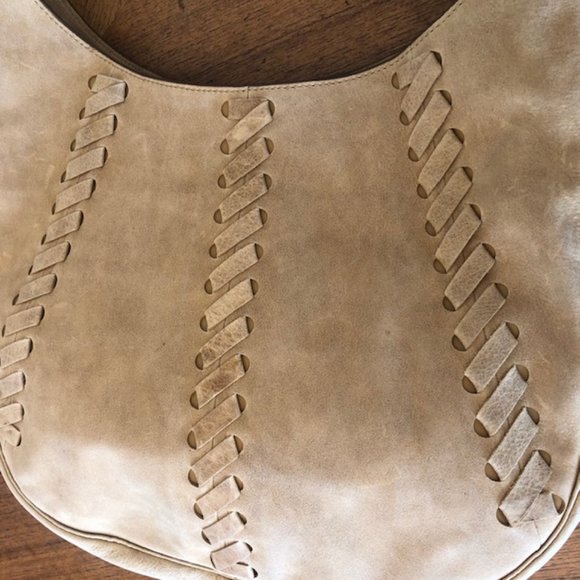 Guaranteed authentic Frye “Jacui Hobo Bag”. New with tags. - Picture 7 of 9